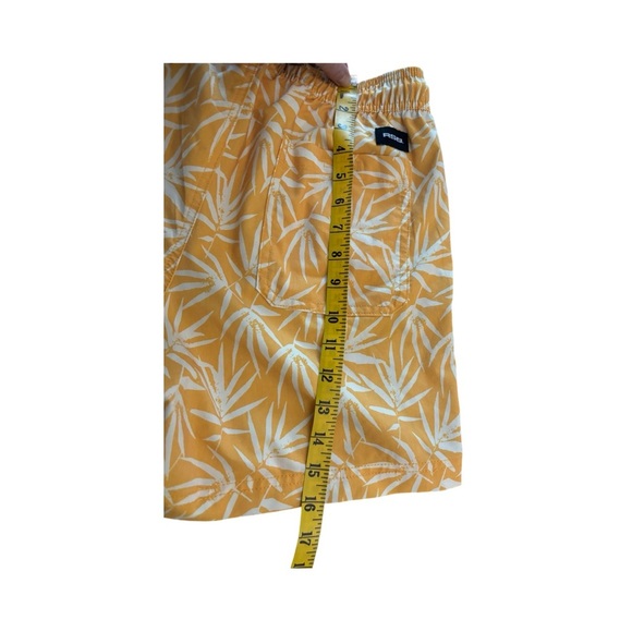 RSQ Flora Swim Shorts. Elastic waistband with interior drawstring. - Picture 5 of 7